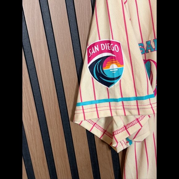 New San Diego Wave FC Baseball Shirt Large Adults Home Opener Soccer Jersey #24 - Picture 9 of 12